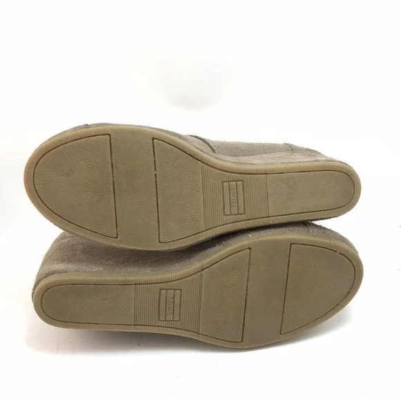 TOMS Desert Tan Taupe Suede Lace-Up Ankle Boots Wedge Booties Size W9 - Picture 10 of 12